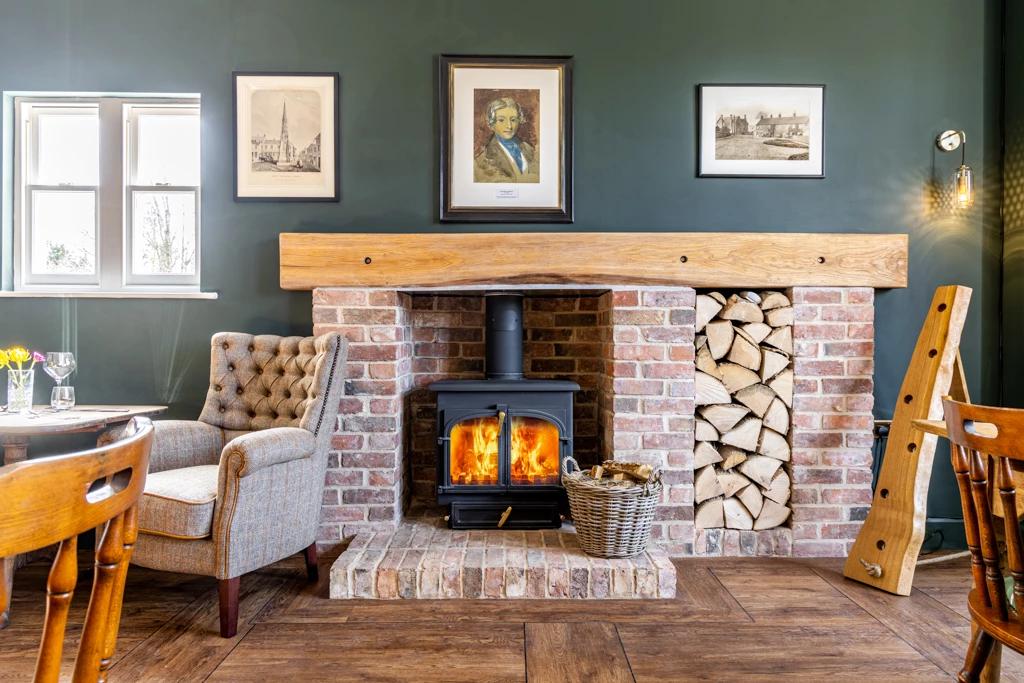 ホテル The Whichcote Arms スリーフォード エクステリア 写真