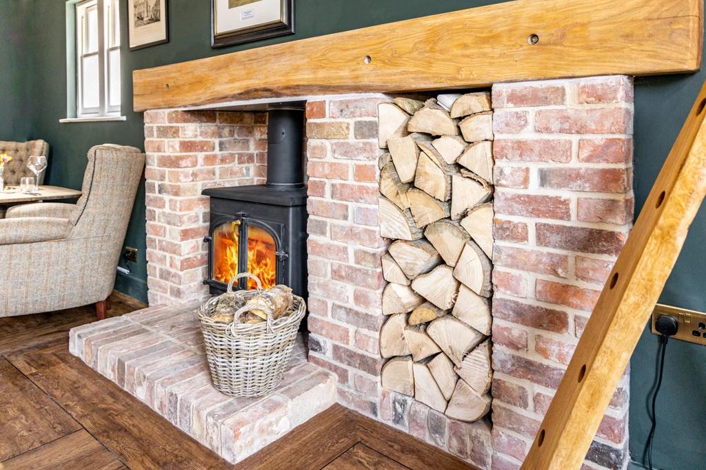 ホテル The Whichcote Arms スリーフォード エクステリア 写真