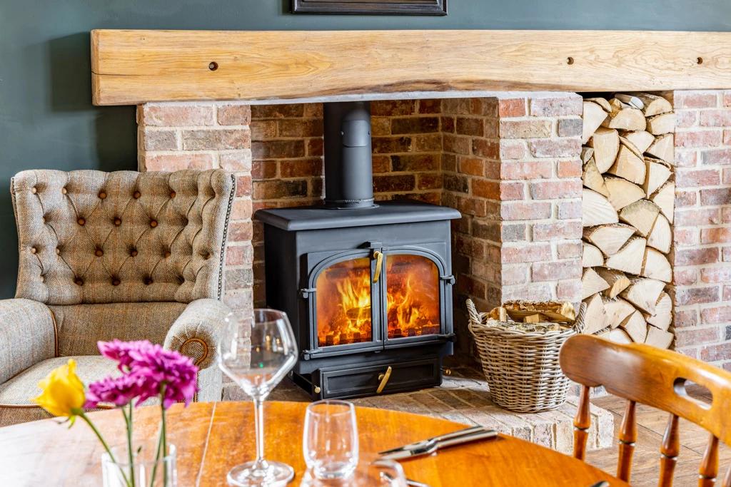 ホテル The Whichcote Arms スリーフォード エクステリア 写真